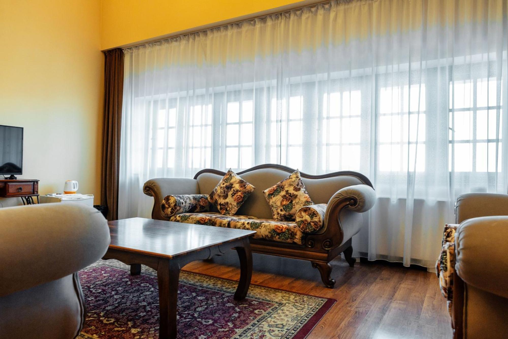 Park Hotel Kokshetau Shchūchīnsk Εξωτερικό φωτογραφία